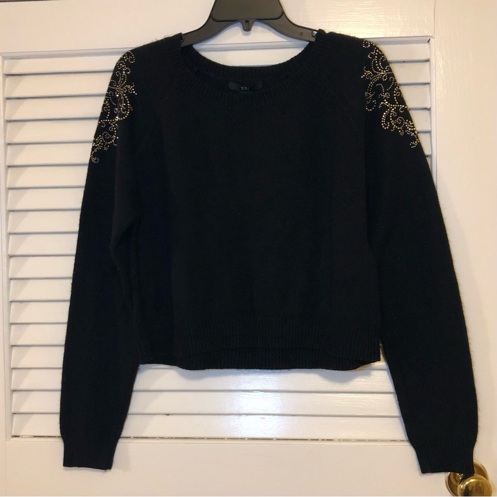 Forever 21 Crop Sweater Embellish Sleeve